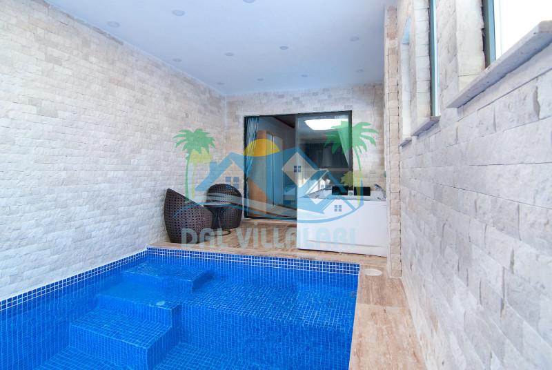 Isıtmalı sıcak havuz