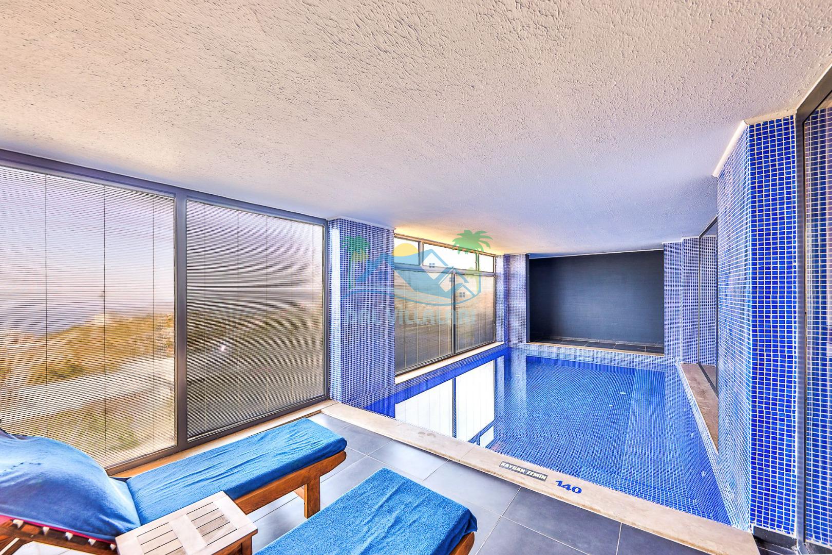 Isıtmalı sıcak havuz