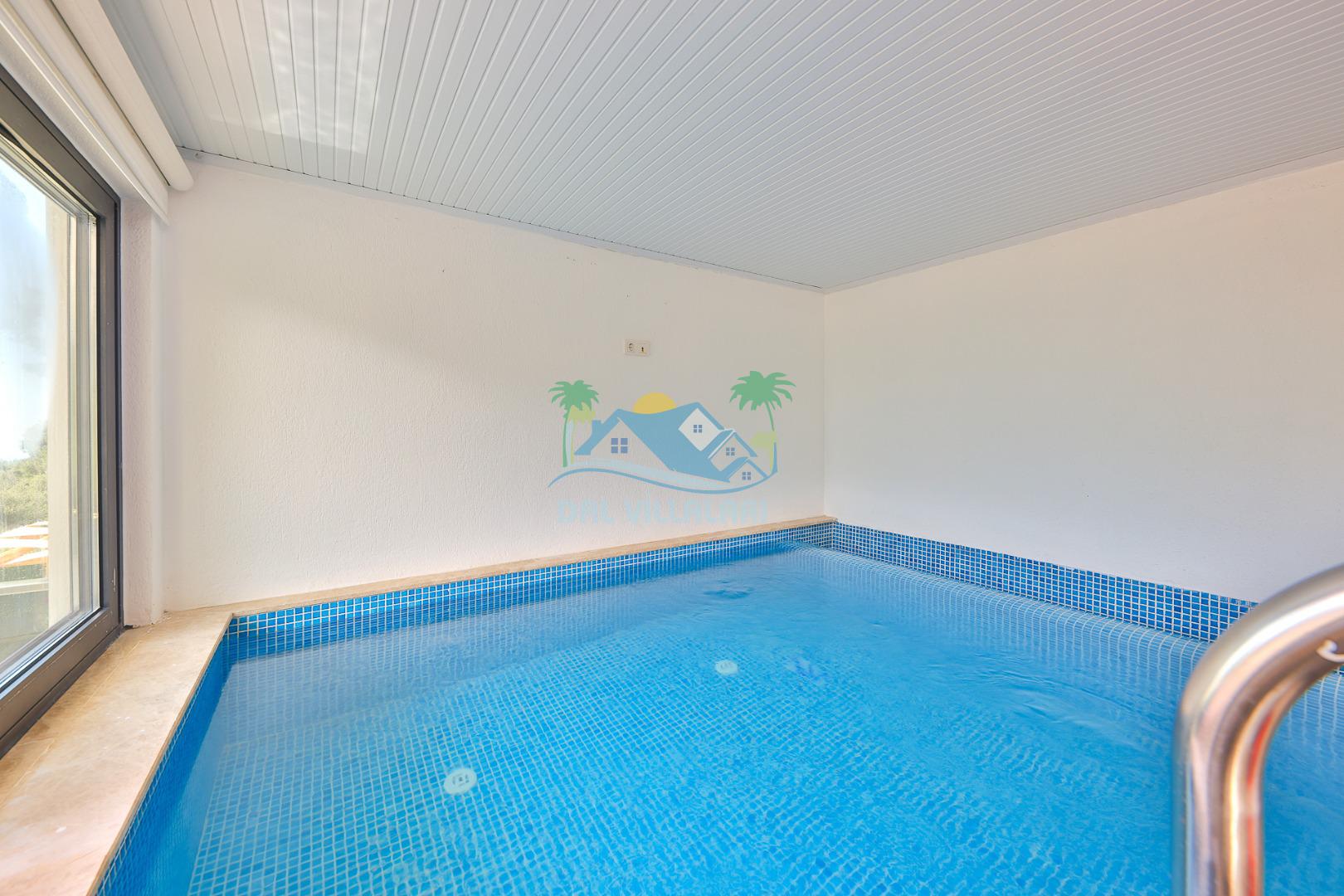 Isıtmalı sıcak havuz