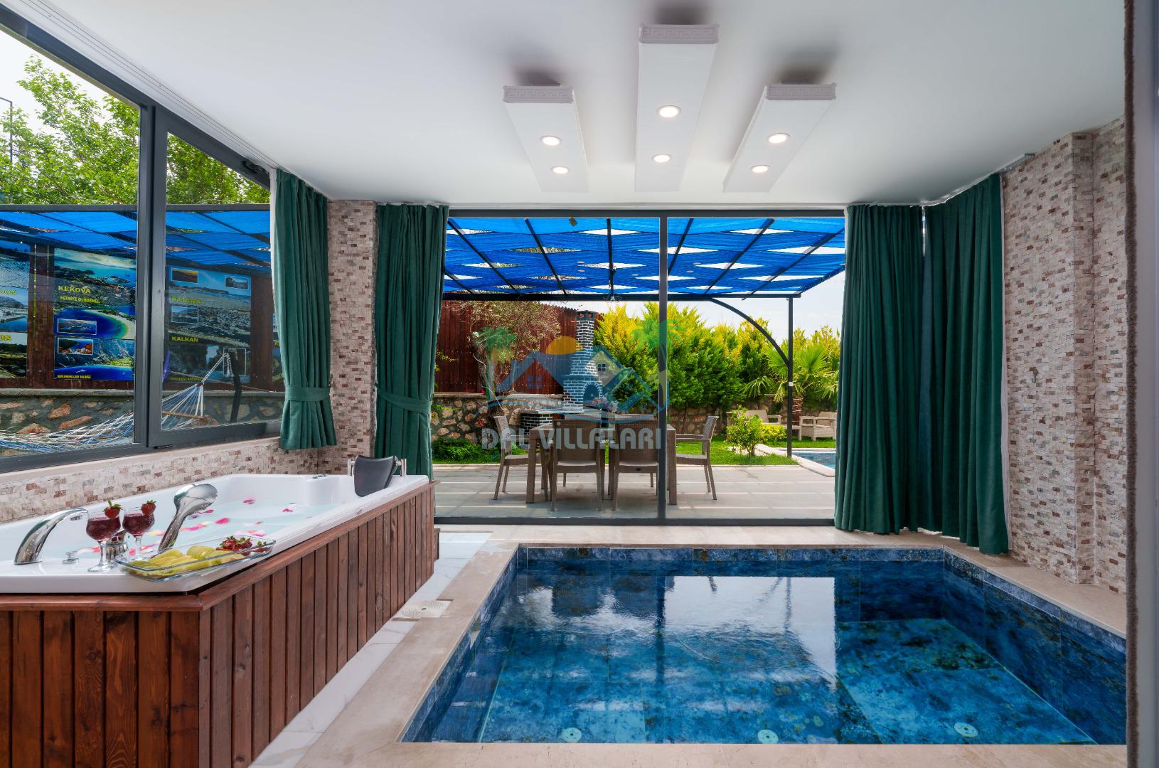 Isıtmalı sıcak havuz