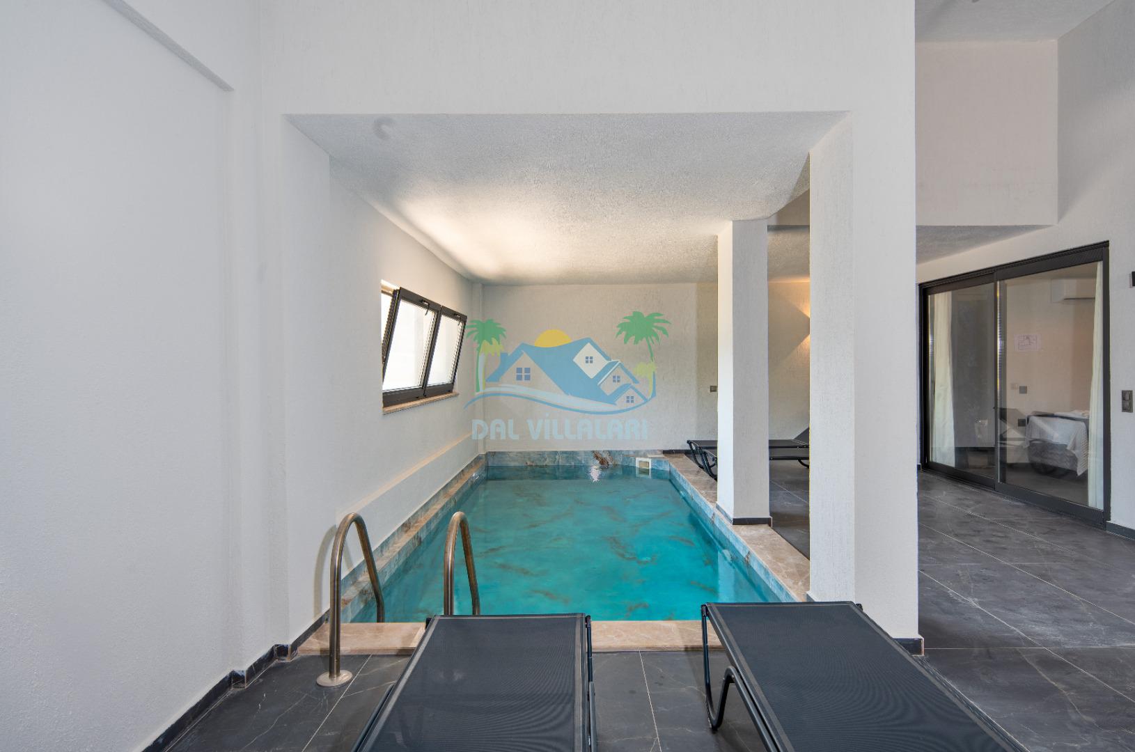 Isıtmalı sıcak havuz