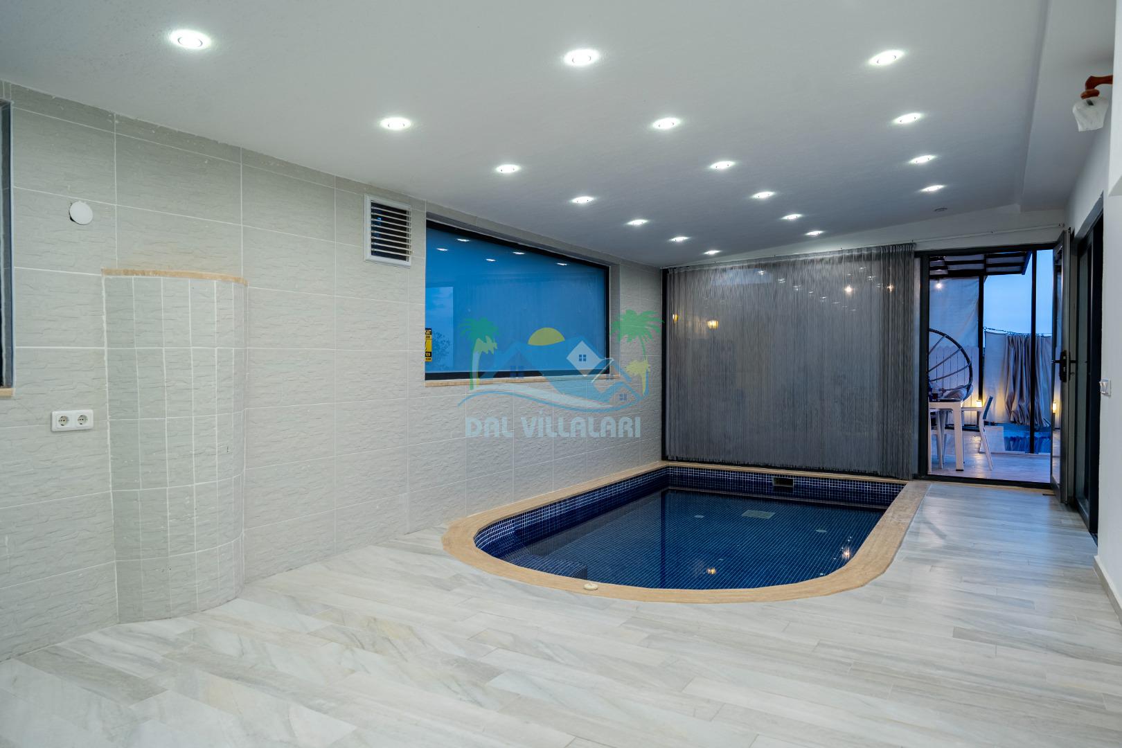 Isıtmalı sıcak havuz