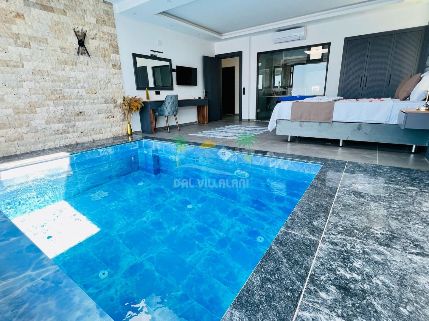 Isıtmalı sıcak havuz