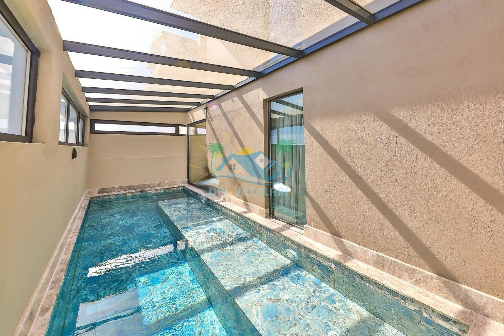 Isıtmalı sıcak havuz