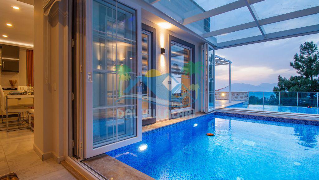 Isıtmalı sıcak havuz